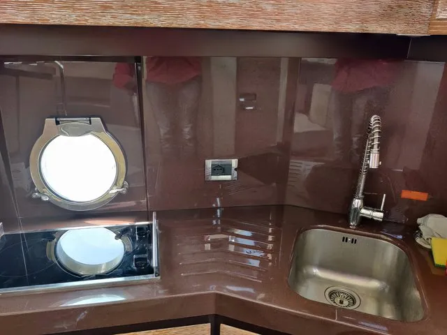 AZIMUT 38 - Image 10