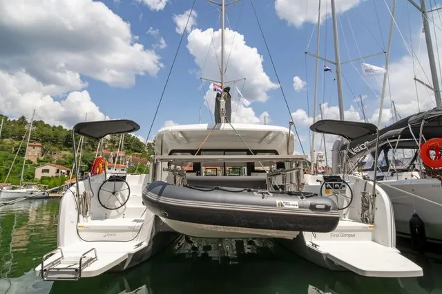 FIRST GLIMPSE - Image 7