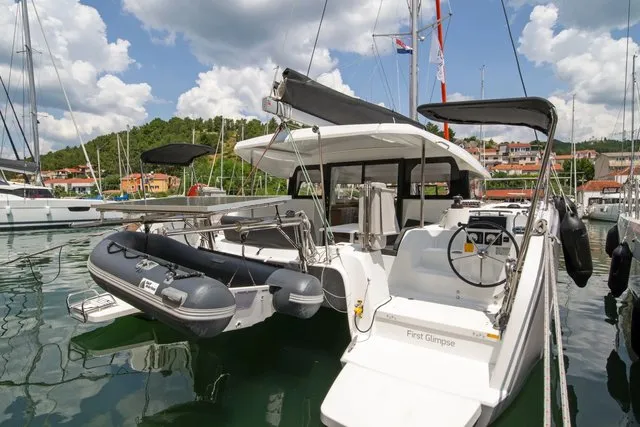 FIRST GLIMPSE - Image 8