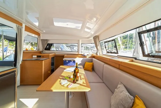 FIRST GLIMPSE - Image 13