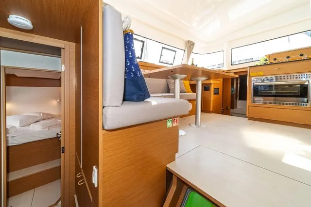 FIRST GLIMPSE - Image 17