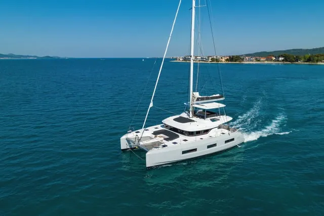 CHAMPAGNE PLEASE - Image 7