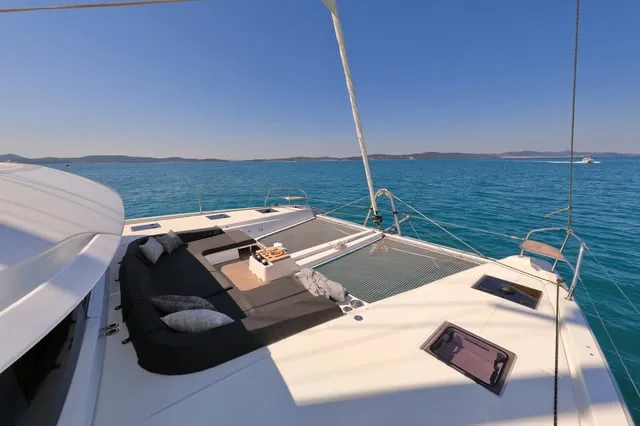 CHAMPAGNE PLEASE - Image 11