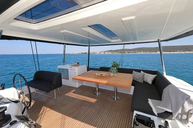 CHAMPAGNE PLEASE - Image 13