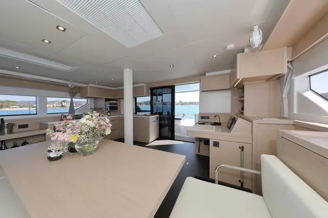 CHAMPAGNE PLEASE - Image 19