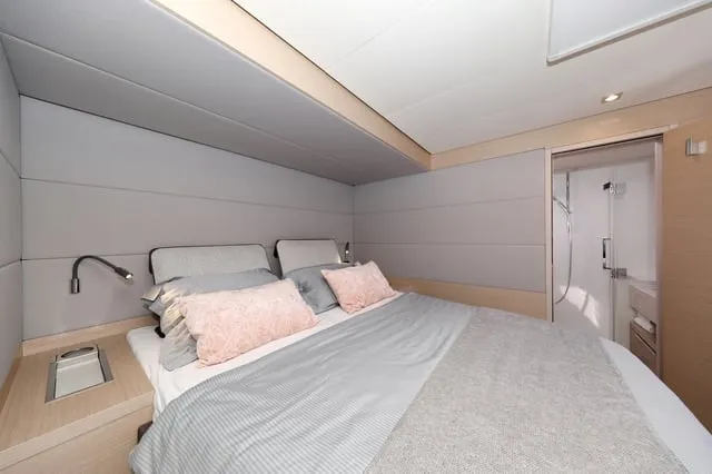 CHAMPAGNE PLEASE - Image 25