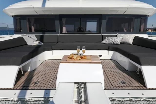 CHAMPAGNE PLEASE - Image 44