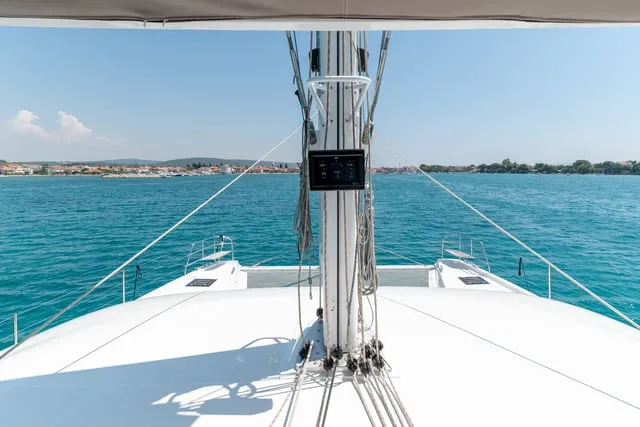 NEW LAGOON SIXTY 5 - Image 6