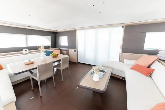 NEW LAGOON SIXTY 5 - Image 15