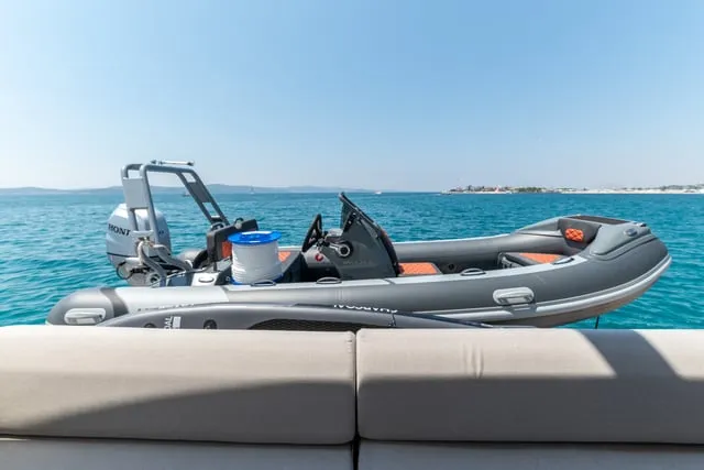 NEW LAGOON SIXTY 5 - Image 28