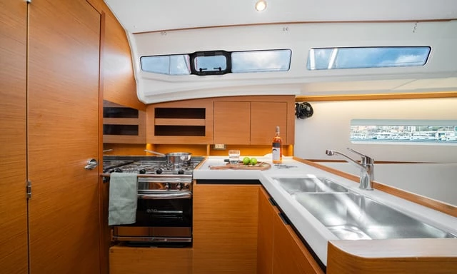 FILIPPOS II - Image 10