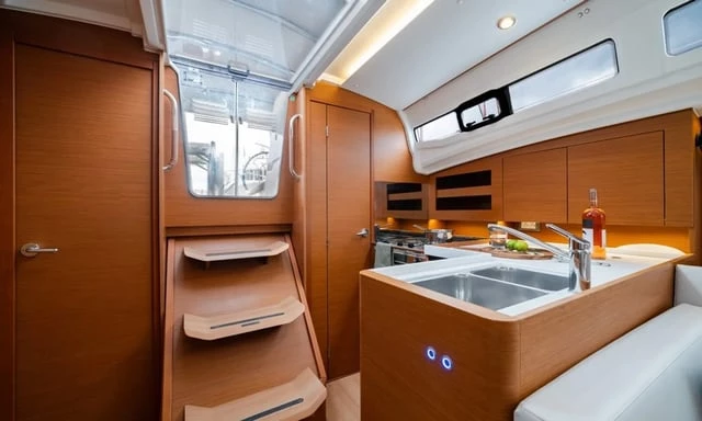 FILIPPOS II - Image 11