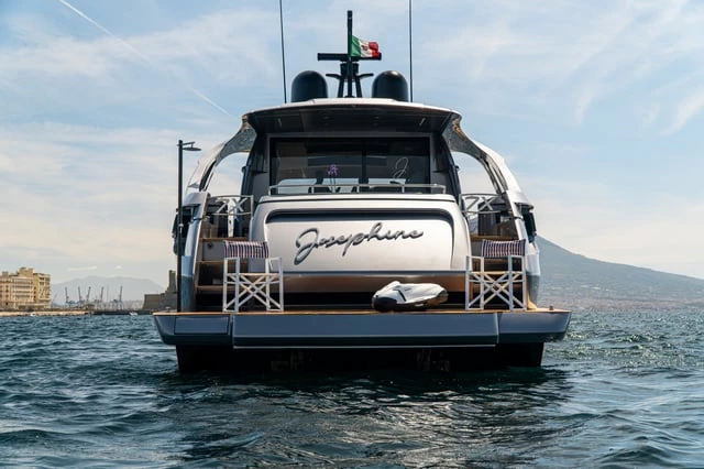 JOSEPHINE - Image 4