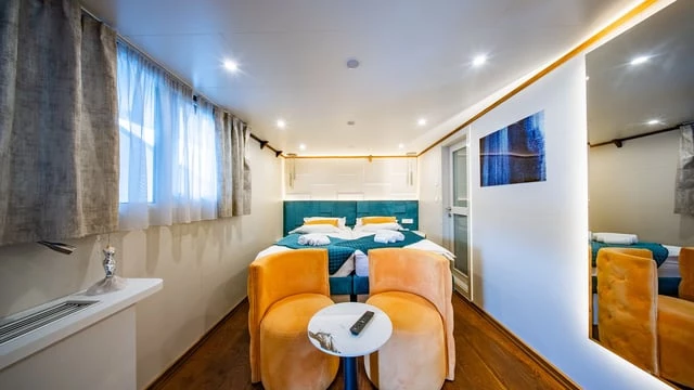ADRIATIC BLUE - Image 20